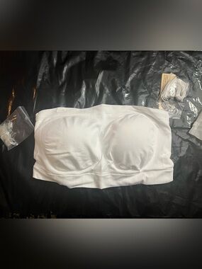 Truekind Wireless Strapless Bra, Bandeau Bra, Size L, NWT